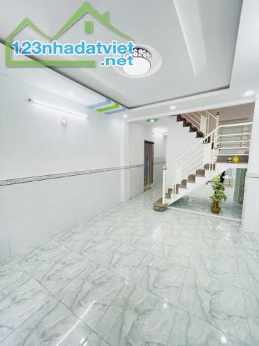 HẺM 10M - KÊNH TÂN HOÁ TÂN PHÚ – DT: 3.6x11m GIÁ 5 TỶ NHỈNH - 4