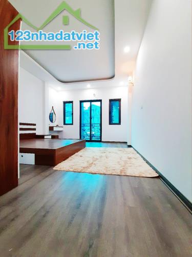 Bán nhà Xuân Phương 40M 5 Tầng, gara ô tô đỗ, kinh doanh, tiện ích tốt 7.8 tỷ