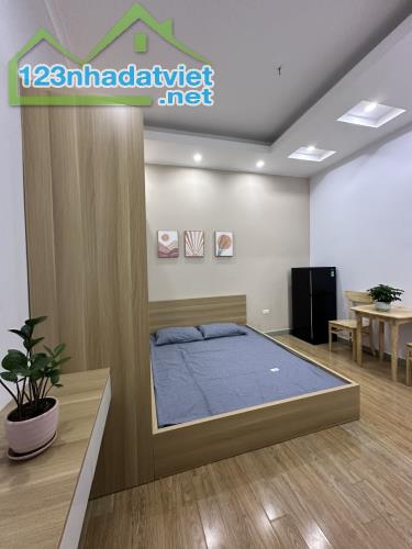 chủ cần bán nhà phân lô VIP ngõ 1 Trần Quốc Hoàn 55m2, 4T, ô tô, hơn 13 tỷ - 1