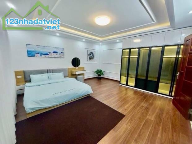 Bán Nhà Bồ Đề, Long Biên 40m2, 5T giá 7,58 tỷ (Lô góc, ô tô vào nhà) - 1