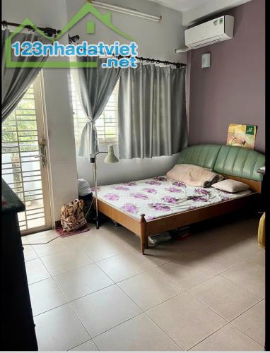 10 điểm! Nhà mới đẹp đường Trần Bình Trọng 78.6m2 (4.5x19m) nhà 4tầng đúc BTCT, hẻm xe hơi