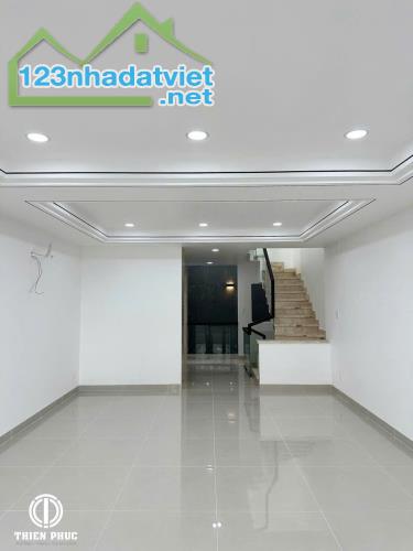 Bán Nhà Mặt Tiền Chợ Bình Khánh,Quận 2 DT:69m2(5mx13,7m) Nhà 5 Tầng-Vị Trí Kinh Doanh Đẹp - 4