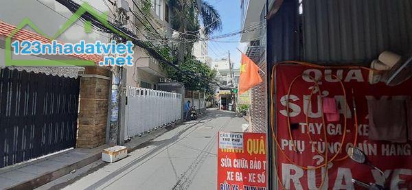 Mặt tiền kinh doanh xe hơi thông 320 Nguyễn Văn Linh, Bình Thuận Quận 7, 76m2 chỉ 9.5 tỷ