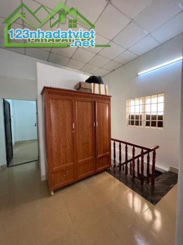 HÀNG HÓT Ở BÌNH TÂN GIÁP QUẬN 6 - DT 70M2 - 4 TẦNG HXH - GIÁ NHỈNH 6 TỶ. - 3