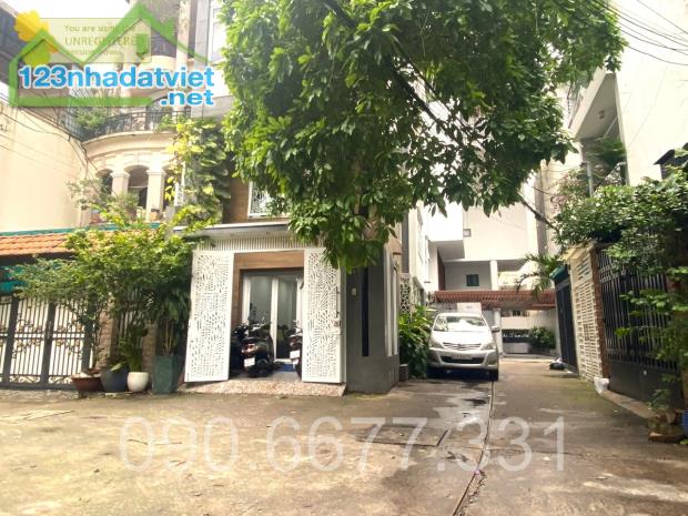 VILLA MINI GIỮA LÒNG PHÚ NHUẬN - HẺM SANG XE HƠI 7 CHỖ VÀO NHÀ 80M2 VUÔNG VỨC - NHÀ ĐẸP Ở - 5