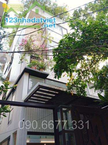 VILLA MINI GIỮA LÒNG PHÚ NHUẬN - HẺM SANG XE HƠI 7 CHỖ VÀO NHÀ 80M2 VUÔNG VỨC - NHÀ ĐẸP Ở - 4