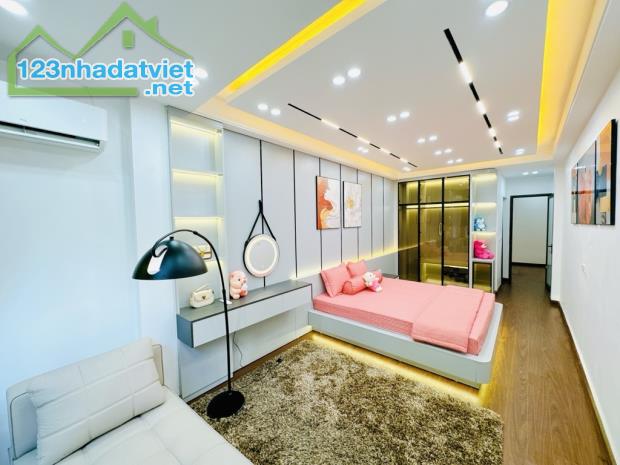 💥💥💥Nhà Đẹp Tôn Đức Thắng, Phân Lô, Trước Nhà Siêu Thoáng, DT 34m2, 4 Tầng, Giá 5.9 Tỷ - 2