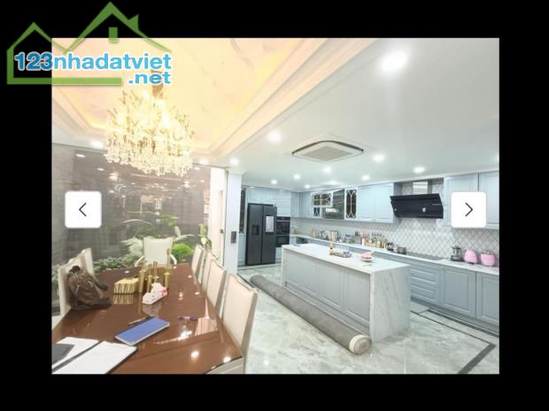 31 tỷ( có giảm)!
85m2, 5 tầng, mặt tiền 6m( sổ phân lô)
Bán cực gấp nhà phố Trần Quý - 3