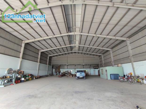 Cho Thuê 600m2 Kho Xưởng Mới Bến Cát Bình Dương Giáp KCN Visip2