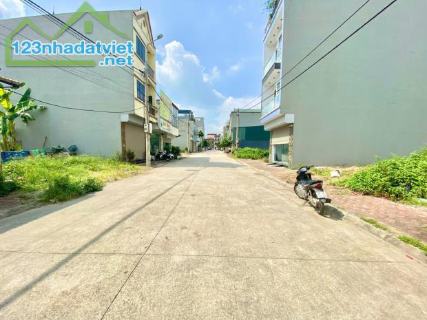 BÁN 80M2- ĐẤU GIÁ X2 NGUYÊN KHÊ- TRỤC KINH DOANH- VỈA HÈ RỘNG - 1