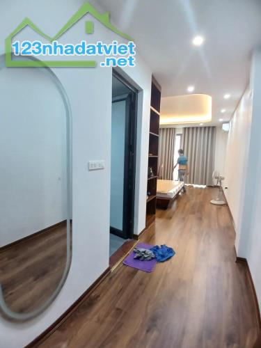 Bán nhà dương nội-60m2 - 2 thoáng- mt5m- 3 tầng -kinh doanh- dân xây -ở luôn