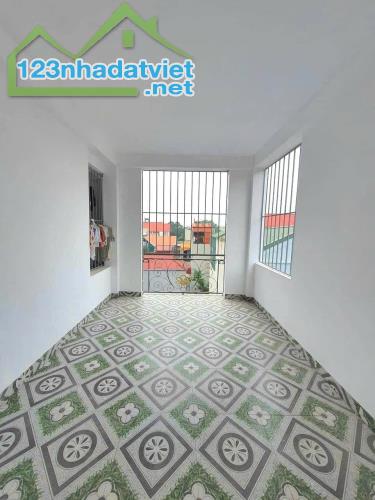 Bán Nhà 3 tầng DT 30m2 ô tô đỗ gần, ngay gần yên nghĩa hà đông  giá chỉ 3tỷ1, LH 0985439**