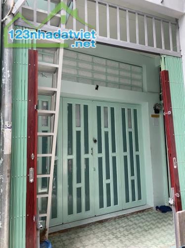 Bán nhà 51m2, ngang 5 chỉ 4.3 Tỷ Tân Bình, P10.