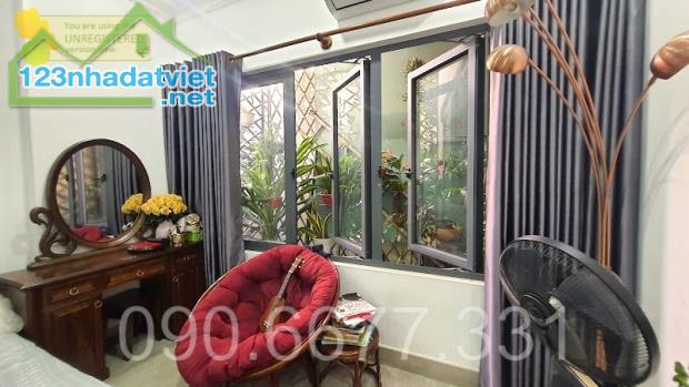 Bán nhà khu vip Nguyễn Cửu Vân - Điện Biên Phủ xe hơi vào tận phòng - cho thuê 20 tr/th - - 4