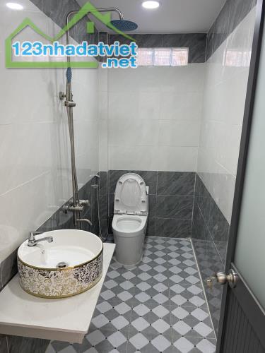 Bán Nhà mới Xây Diện Tích 90m2 . Có Hoàn Công - 2