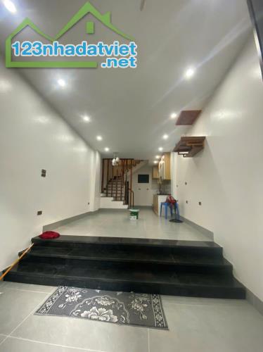 Nhà đẹp Phụng Châu , chỉ 2,4 tỷ*31m2 xây 3 tầng đầy đủ công năng , trung tâm Hà Đông 10p. - 3