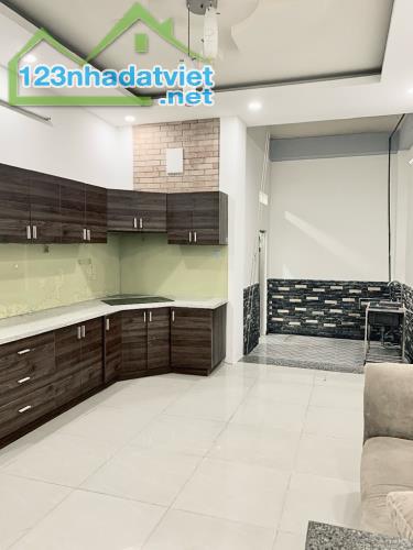 💥TRẦN THÁNH TÔNG - P15 - TÂN BÌNH - GIÁ 7,5 Tỷ - 80m2 ( 4 x 20m ) 4 TẦNG - XE HƠI NGỦ NHÀ