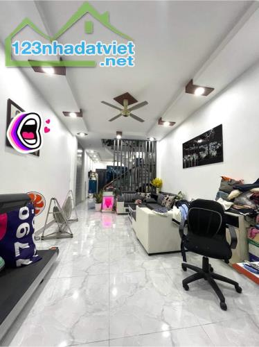 HIẾM! Bán Nhà Đẹp 4 Tầng Hẻm 10M Lê Văn Sỹ, Q3, 85m2, 13.5 Tỷ TL - 2