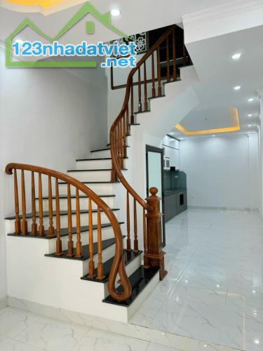 Bán Nhà Vân Canh 36m2*4Tầng, Vị trí thuận lợi đi lại gần KĐT Vân Canh Ôtô 100m chỉ 5,15 Tỷ