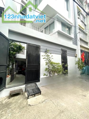Nhà Trần Quang Diệu quận 3 DT 70m2 ,5 tầng ,HXH nhỉnh 10ty