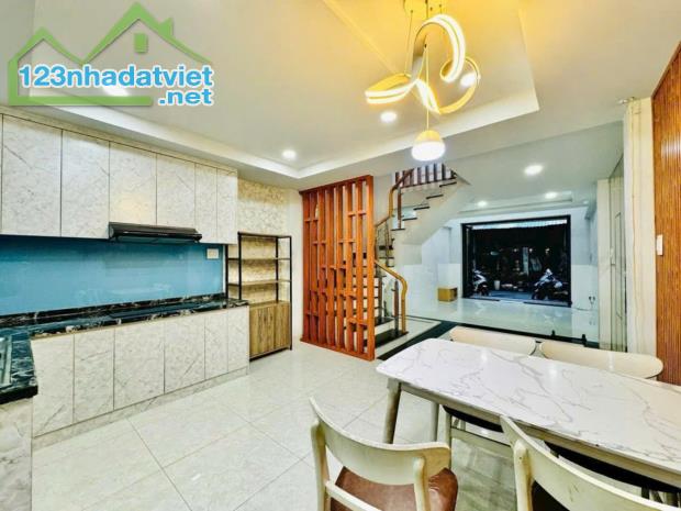 Nhà mới 5 tầng Thống Nhất P16 Gò Vấp Hxh thông 4x14m Giá 8.1Tỷ - 3