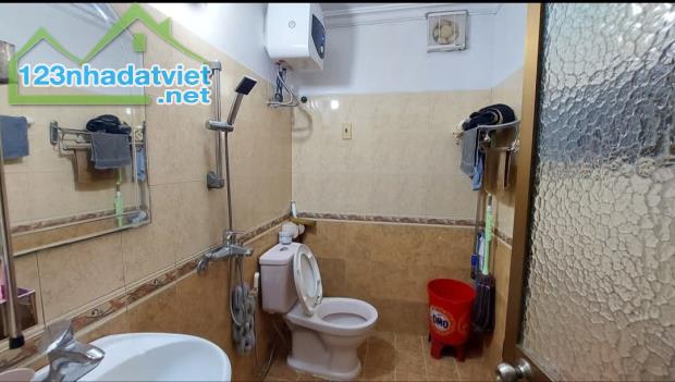 Bán nhà Trần Nguyên Hãn, Niệm Nghĩa, Lê Chân, Hải Phòng. 3 tầng, 70m2, 3,2 tỷ. Ngang 4m, d - 3