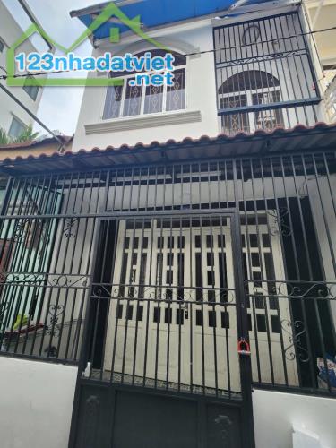 🏠âu dương lân ,quận 8 ,2 tầng ,4mx10m,hẻm 3m ,nhỉnh 4,x tỷ