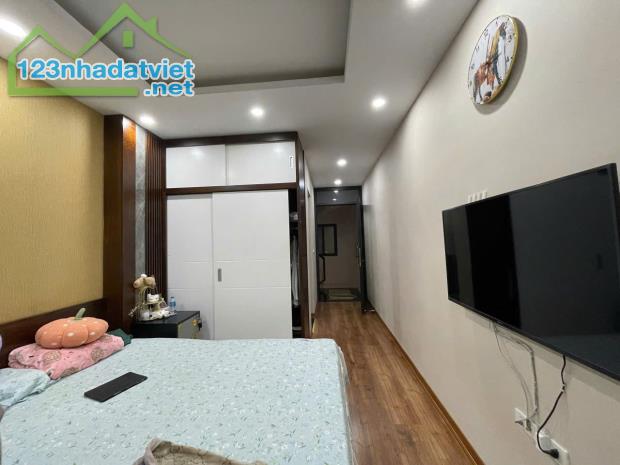 BÁN NHÀ PHỐ PHÙNG CHÍ KIÊN – NHÀ ĐẸP,FULL NỘI THẤT – GẦN Ô TÔ, 38M2 TIỆN ÍCH ĐỦ, HƠN 7 TỶ