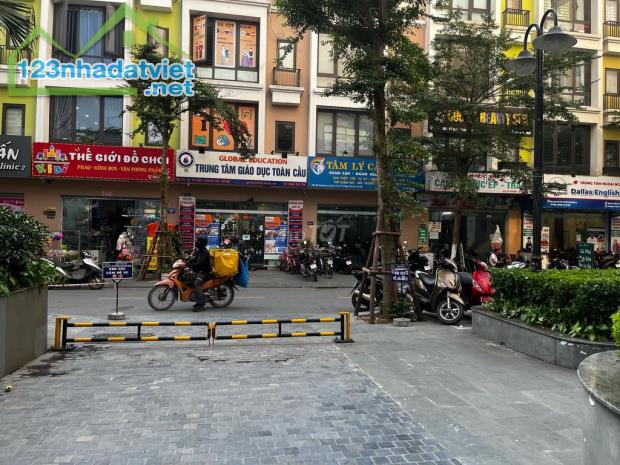 Chính chủ cần bán Kiot shophouse Chân Đế Tòa CT2 - TM07 - Chung cư IEC Tứ Hiệp, Thanh Trì - 1