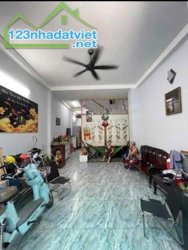 🏡NHÀ ĐƯờNG XE HƠI, ÂU DƯƠNG LÂN, P3 Q8, 3 TẦNG, NGANG 4.1M, 60M2, CHỈ 8 TỂ HƠN.0902493390