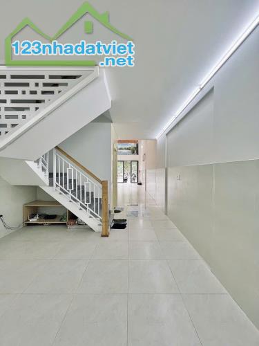 Bán Nhà Mặt Tiền Luỹ Bán Bích,Tân Phú,Thang Máy 106m2(4.1 x 26 x 6 Tầng) 22.9 Tỷ TL - 3