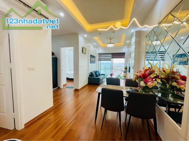 Bán căn hộ Green Bay Towers, Chung cư Bim 17 tầng, View Biển Hạ Long, 2,35 tỷ, 76m2, 2PN, - 2