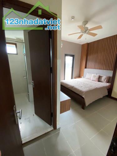 Bán tòa căn hộ 6t view biển, đường 10m5, Sơn Trà, giá rẻ - 1