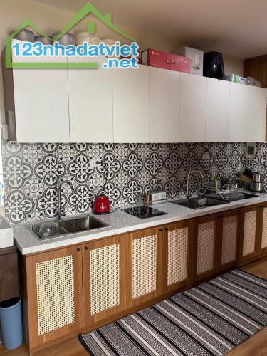 Bán tòa căn hộ 6t view biển, đường 10m5, Sơn Trà, giá rẻ - 2
