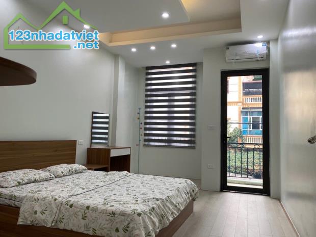 Bán nhà Việt Hưng, dân xây, 60m2, mặt ngõ thông, nở hậu, thoáng trước sau, đủ nội thất - 3