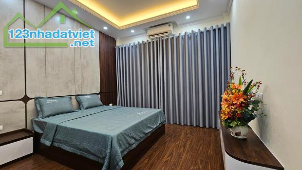 Trung Tâm Cầu Giấy - Nguyễn Khánh Toàn 30mx5T - Hàng Hiếm Hàng Vip Duy Nhất 1 Căn - 3