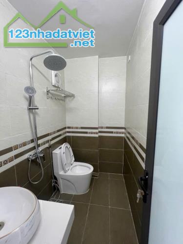 Bán nhà Hào Nam Đống Đa, Gần Phố, Ngõ Ô Tô, 52mx5T, Giá: 9,5 Tỷ, Lh: 0396935190. - 2