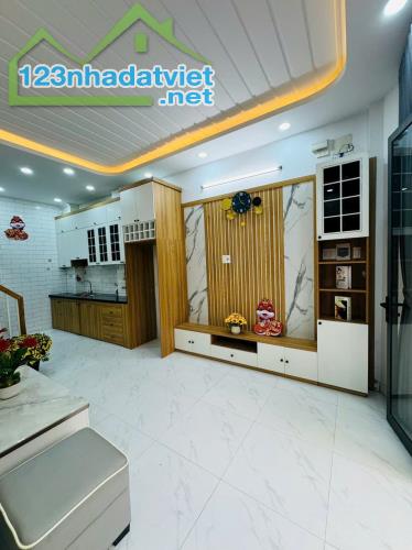 ⭐️Bán Nhà Quận Gò Vấp - Đường Bùi Quang Là - 32m² - 3 lầu - HXH Thông - 4,380 tỷ TL🇻🇳 🍁