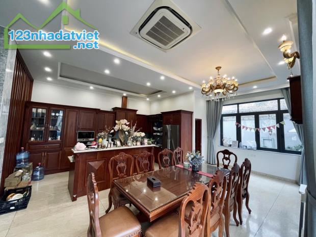 Bán nhà riêng tại Đ. Đặng Thùy Trâm, P.13, Bình Thạnh, HCM, diện tích 200m2 giá 32 Tỷ - 4