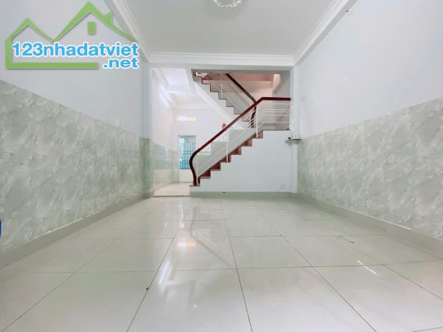 THÍCH QUẢNG ĐỨC - HẺM NHỰA Ô TÔ THÔNG - NHÀ ĐẸP 4 TẦNG 3PN - CHỈ NHỈNH 6 TỶ - 4