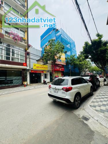 BIỆT THỰ TÂY HỒ MẶT TIỀN KHỦNG - Ô TÔ VÀO NHÀ - HÀNG XÓM CIPUTRA - 1