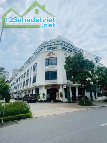 Chính chủ cần bán căn Shophouse Vinhomes Gardenia, Đường Hàm Nghi, Phường Cầu Diễn, Nam