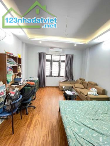 ĐẠI LA, ĐỒNG TÂM, HBT: Nhà 33m2x 5 tầng, thêm 15m2 sân. GIÁ 7,2 tỷ - 3