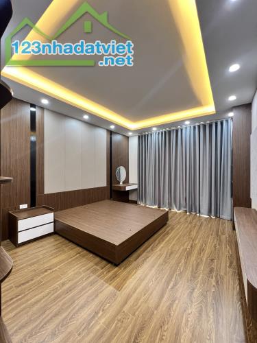 Nhà ngõ 208 Giải Phóng 43m2*7 Tầng thang máy-Ô Tô 13.5 tỷ-đối diện ngay là sân chơi - 4