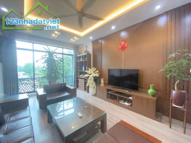 Siêu Đẹp Nhà ĐỊNH CÔNG THƯỢNG- ÔTÔ-KINH DOANH-NGÕ THÔNG- 50m2 Nhỉnh 7.6 Tỷ