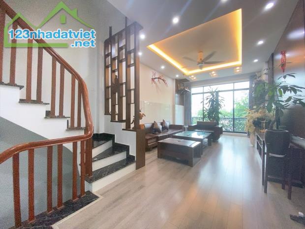 Siêu Đẹp Nhà ĐỊNH CÔNG THƯỢNG- ÔTÔ-KINH DOANH-NGÕ THÔNG- 50m2 Nhỉnh 7.6 Tỷ - 1