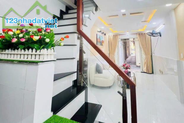 Bán nhà 1 sẹc, Quang Trung, Gò Vấp, 2.8m x 10.1m, 25.3 m², ngay ngã 6 - Giá 3.5 tỷ TL
