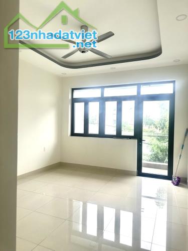 Nhà hẻm 6m Lê Trọng Tấn 4x18m, 3 tầng 4PN, đang cho thuê CHDV 15tr/th. Nhỉnh 7 tỷ - 2