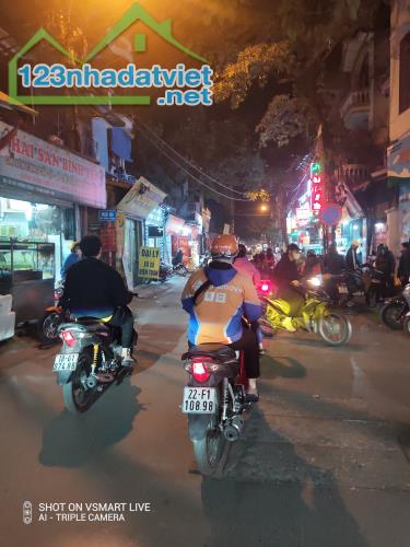 MẶT PHỐ LÊ LAI - HÀ ĐÔNG - 4 TẦNG - VỈA HÈ 2 ÔTÔ TRÁNH - VỊ TRÍ KINH DOANH TUYỆT VỜI