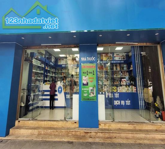 Bán Nhà Mặt Phố Giang Văn Minh, Ba Đình DT 191m2 x 3T, MT 7,6m, Giá Rẻ